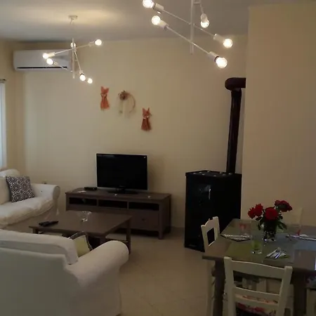 Sternes House 度假居 Agios Leon