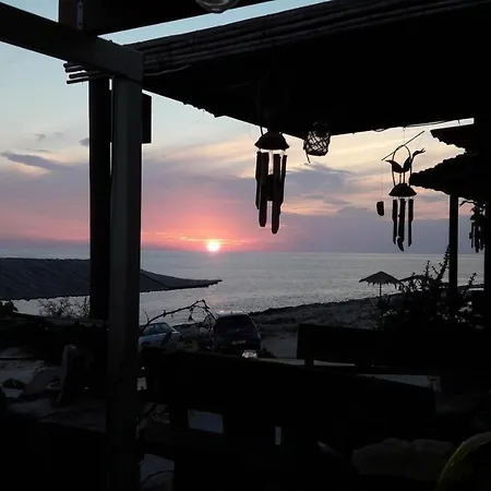 Sternes House * Agios Leon